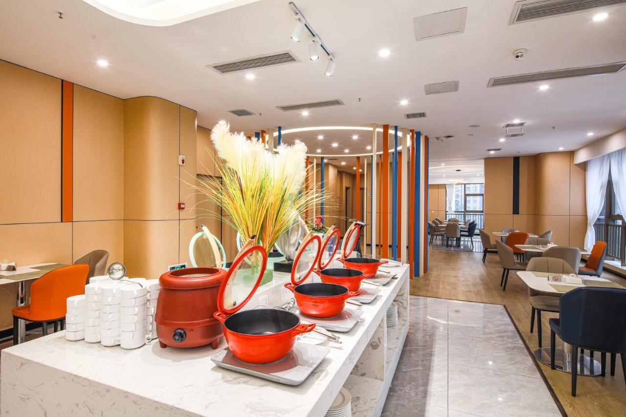 Holiday Inn Express Chongqing Guanyinqiao By Ihg Luaran gambar
