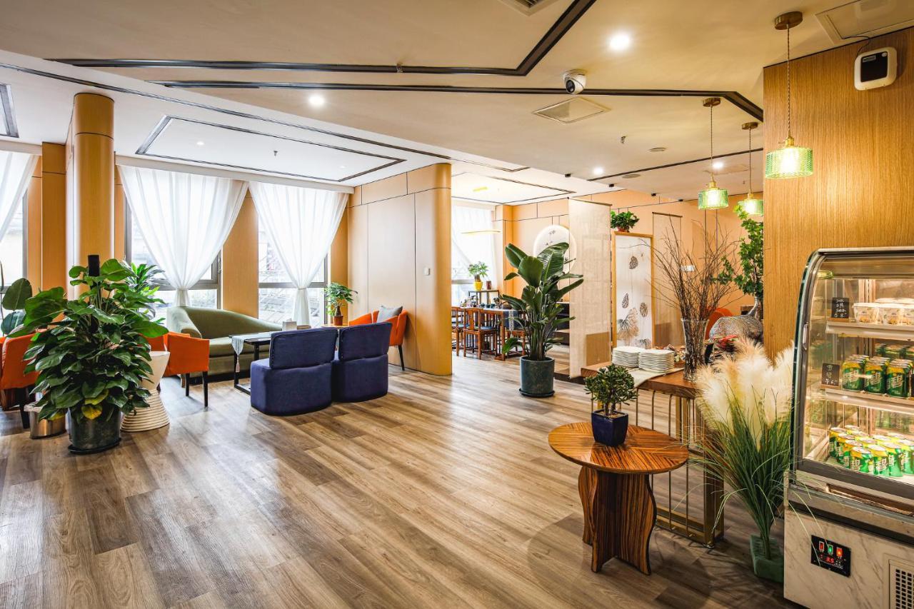 Holiday Inn Express Chongqing Guanyinqiao By Ihg Luaran gambar